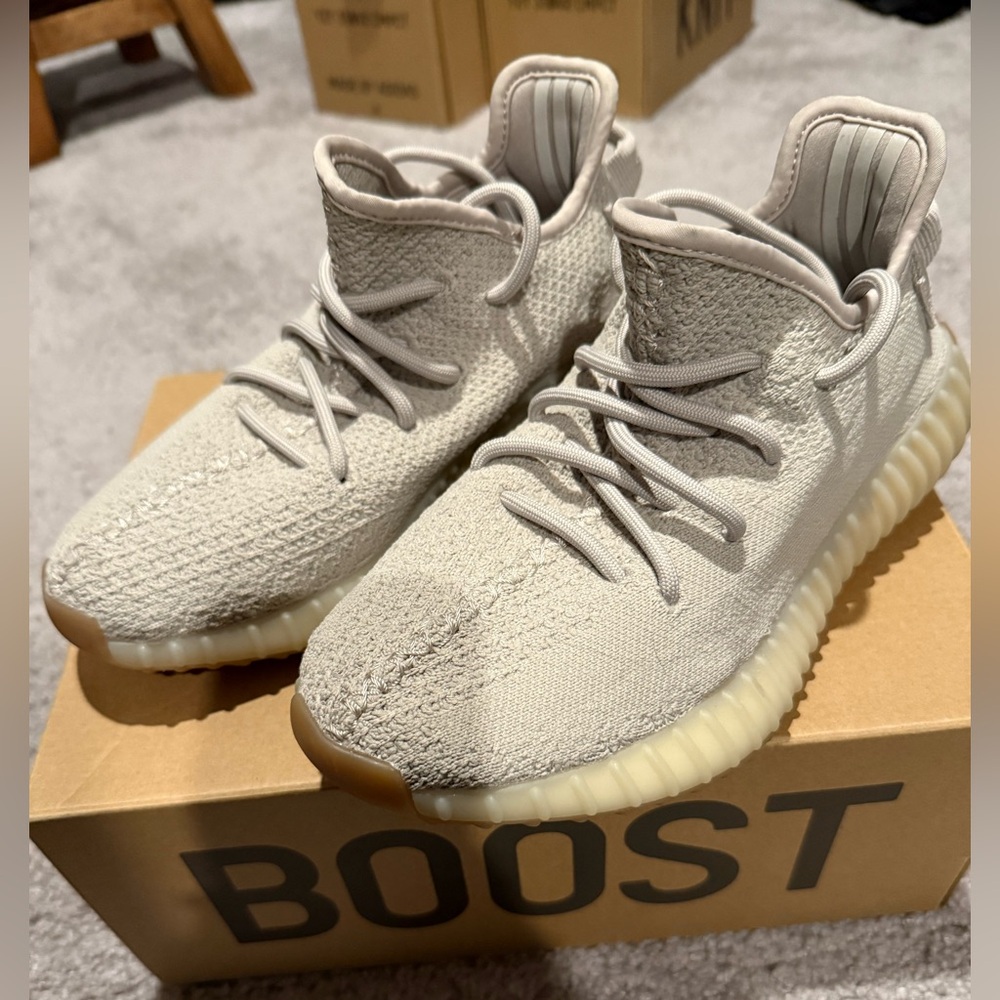 Adidas Yeezy Boost 350 V2 in Sesame